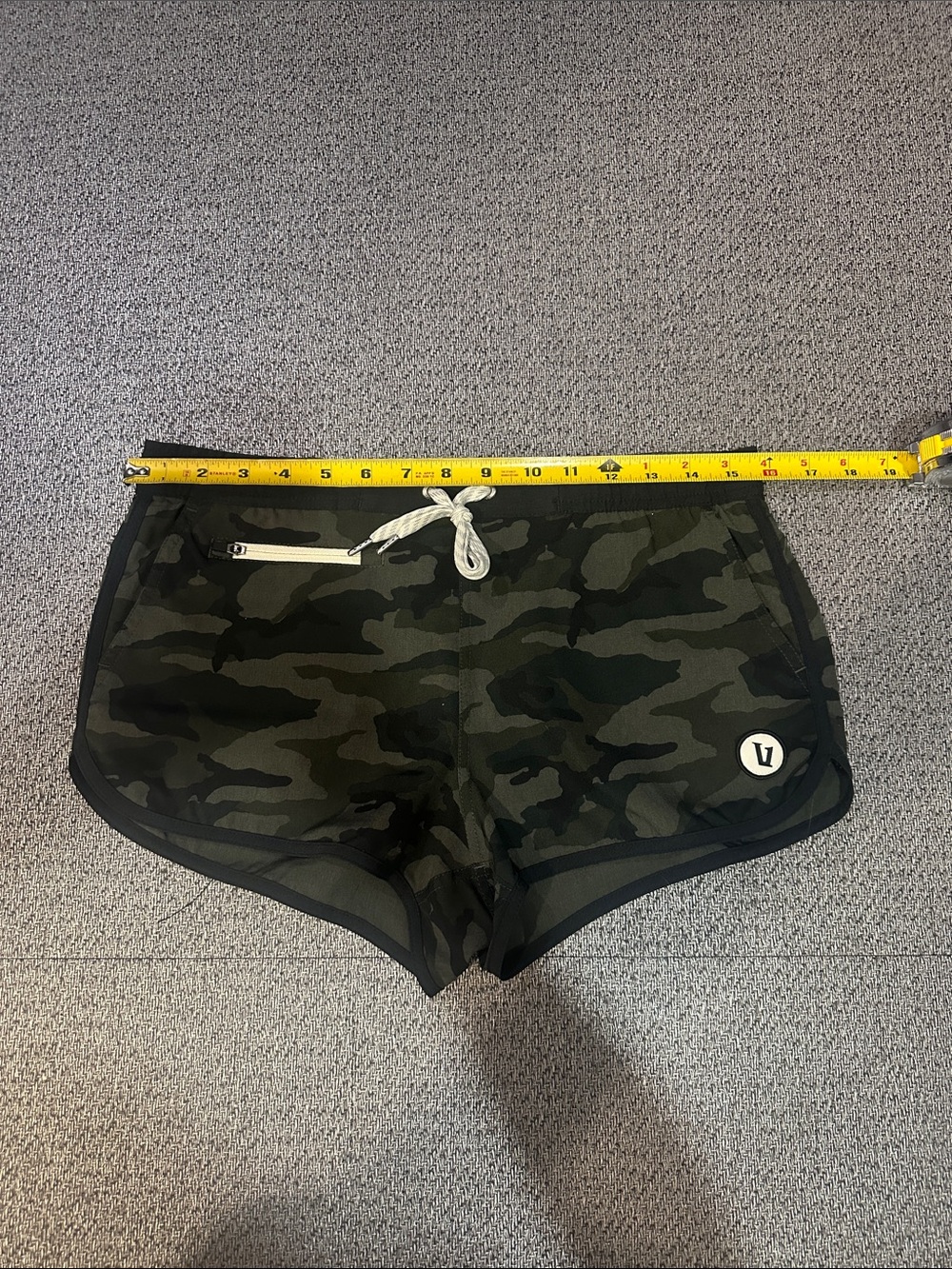 Vuori Women's Camo Athletic Shorts in Black and Green - Picture 3 of 5